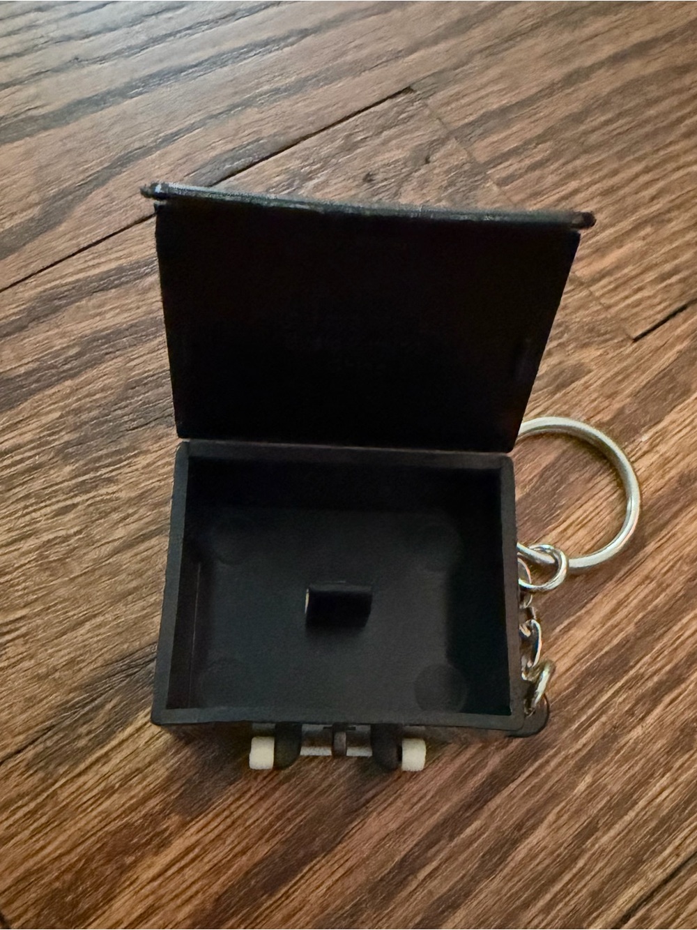Vintage 1999 Mattel Barbie Black Lunchbox Keychain Mini - Picture 4 of 8